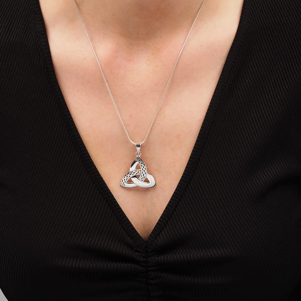 Celtic Knot Pendant on Chain Made from 925 Sterling Silver, Pendant for Men and Women treasurebayb2b