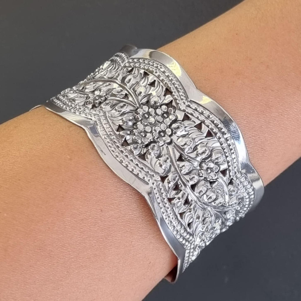 Solid 925 Sterling Silver Bangle Wide Floral Cuff for Ladies and Girls treasurebayb2b