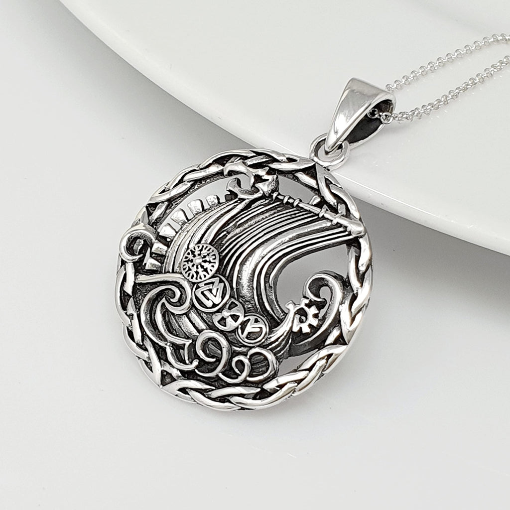 Viking Drakkar Ship Pendant for Men - Made From 925 Sterling Silver treasurebayb2b